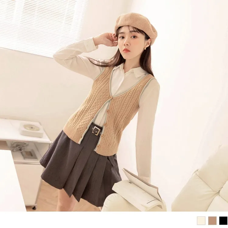 CONTRAST COLOR KNIT SLEEVELESS BUTTONS TOPS