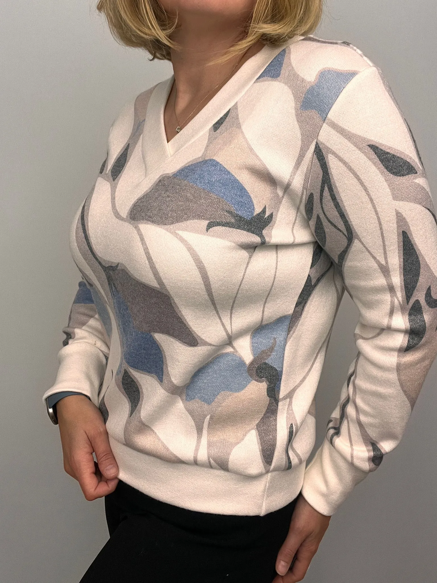 Ilona V Neck Sweatshirt/jumper Blue Cream and Taupe Mix